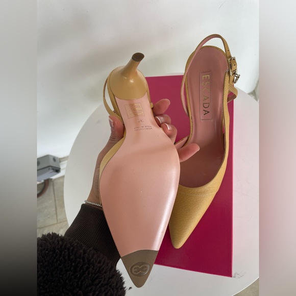 Escada Heels Size 38 - Picture 4 of 4